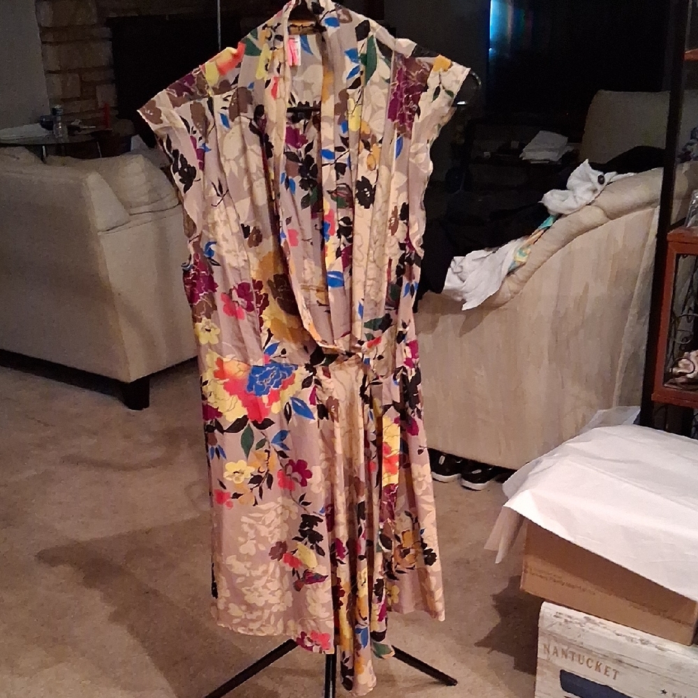 Floral Elegance Midi Dress